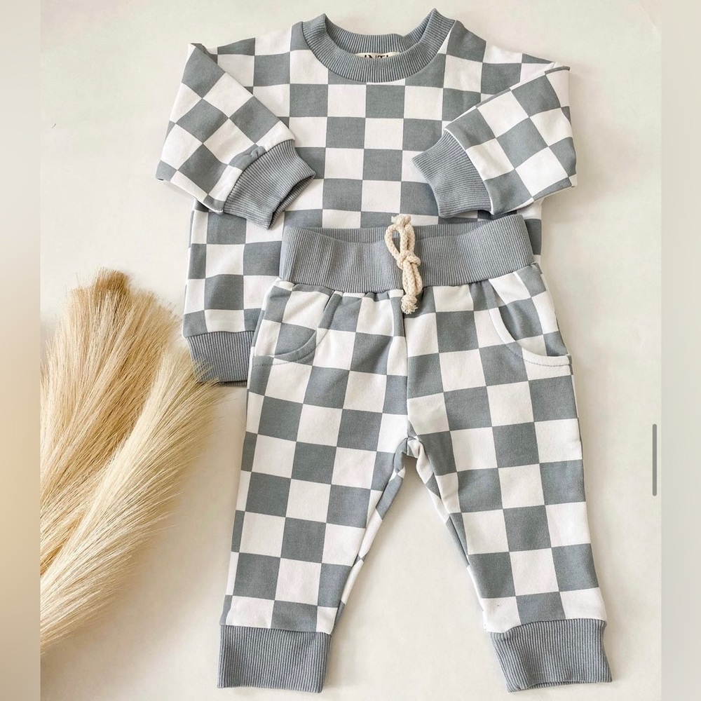 Checkered Pullover Jogger Set